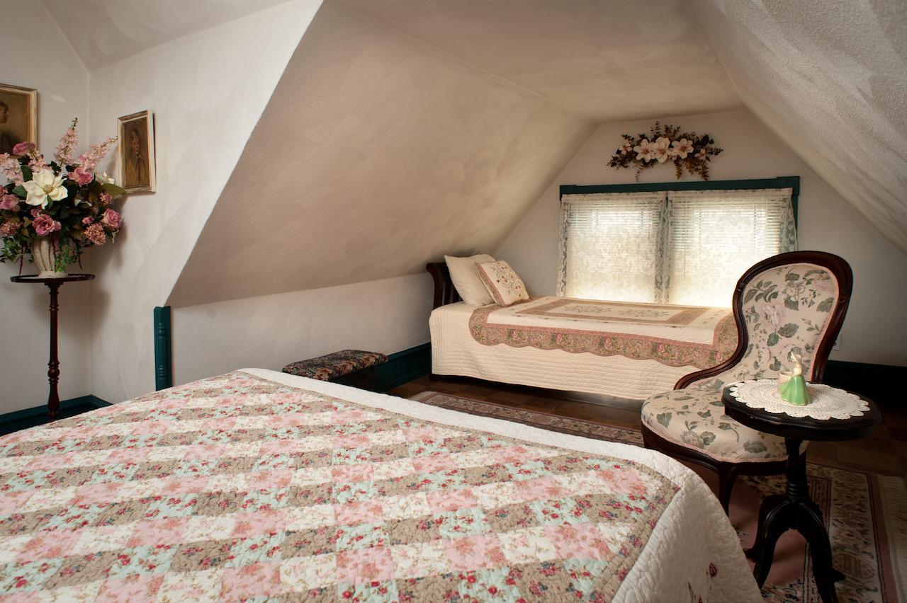 Bed and Breakfast The Historic Morris Harvey House Fayetteville Pokój zdjęcie