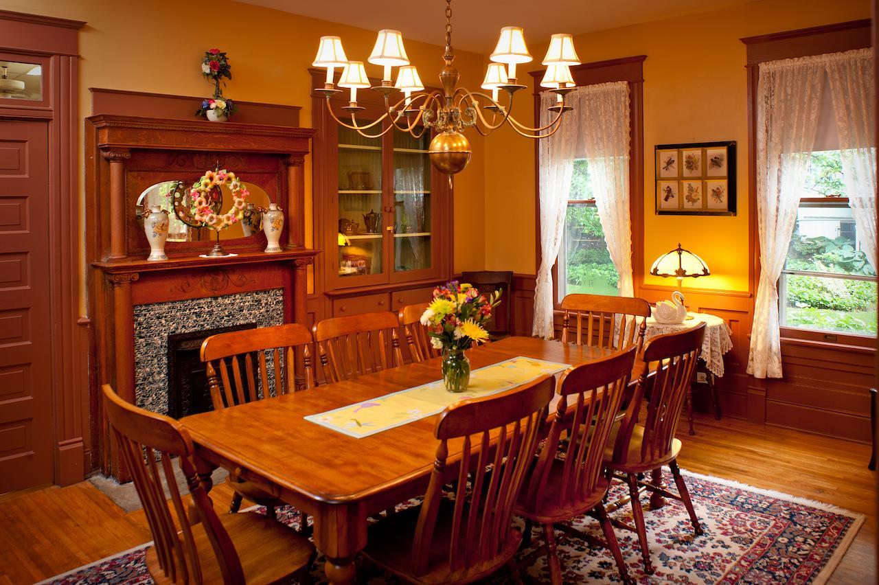 Bed and Breakfast The Historic Morris Harvey House Fayetteville Zewnętrze zdjęcie