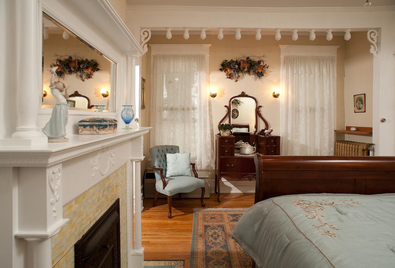 Bed and Breakfast The Historic Morris Harvey House Fayetteville Pokój zdjęcie